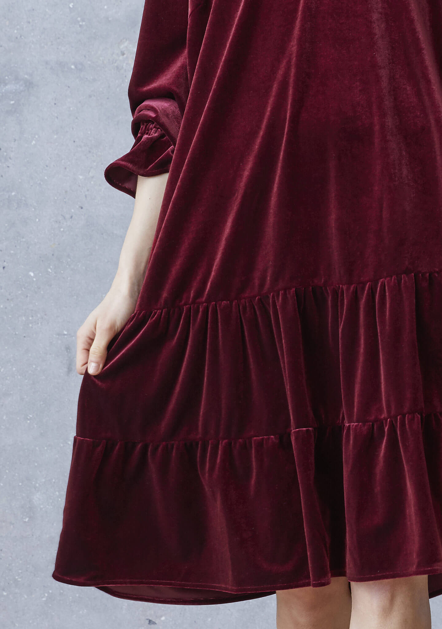 Stella Velvet Dress - Winter Rose